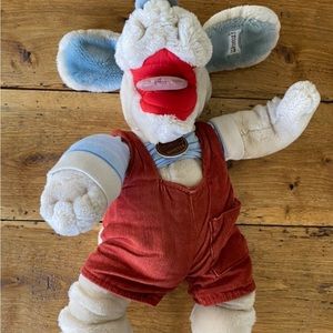Vintage 1981 Wrinkles Dog Puppet Ganzbros Toy Plush w/Overalls 16”,